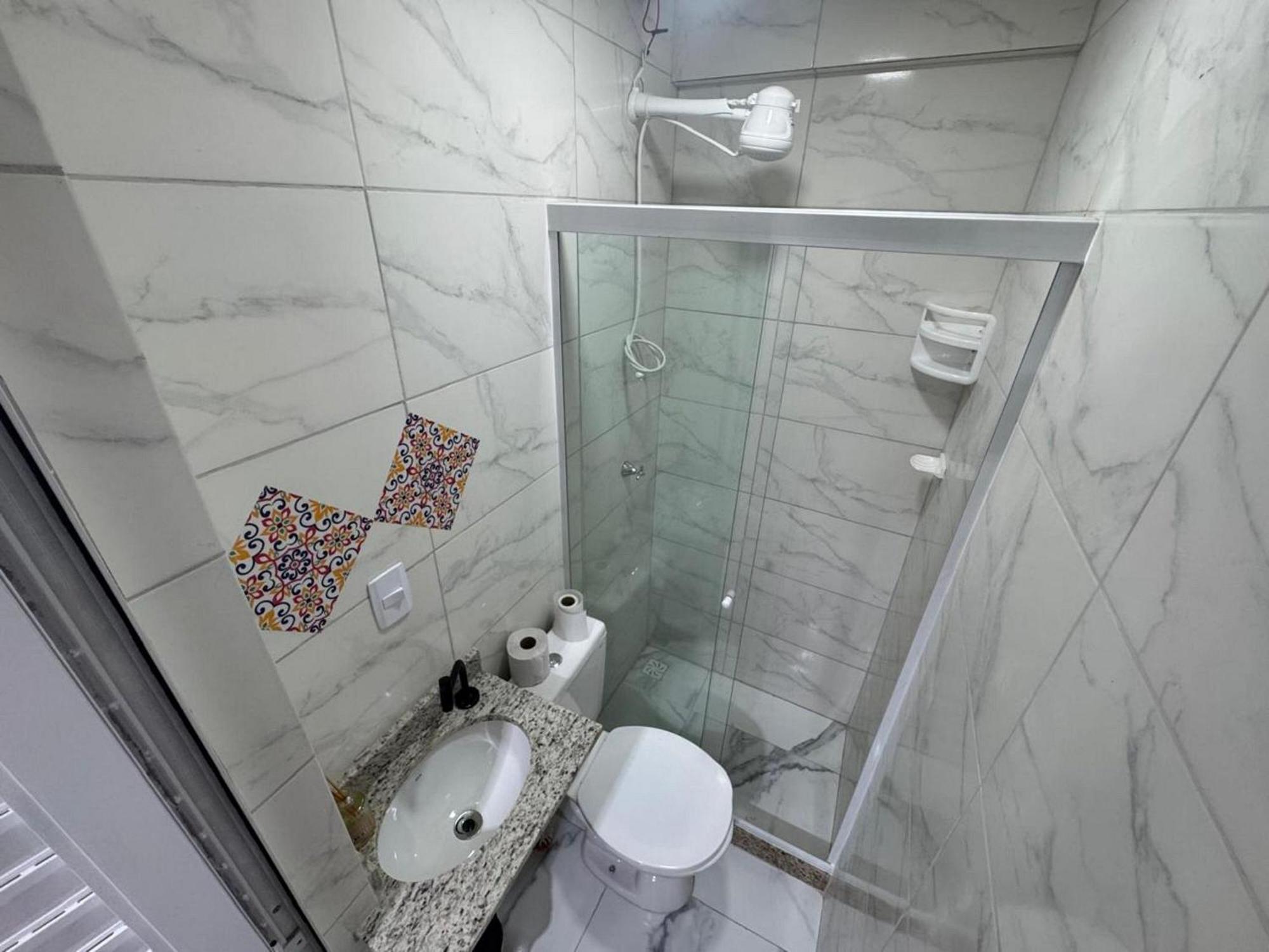 Quarto4 A Pe Da Na Rua Do Comercio Recreio Apartemen